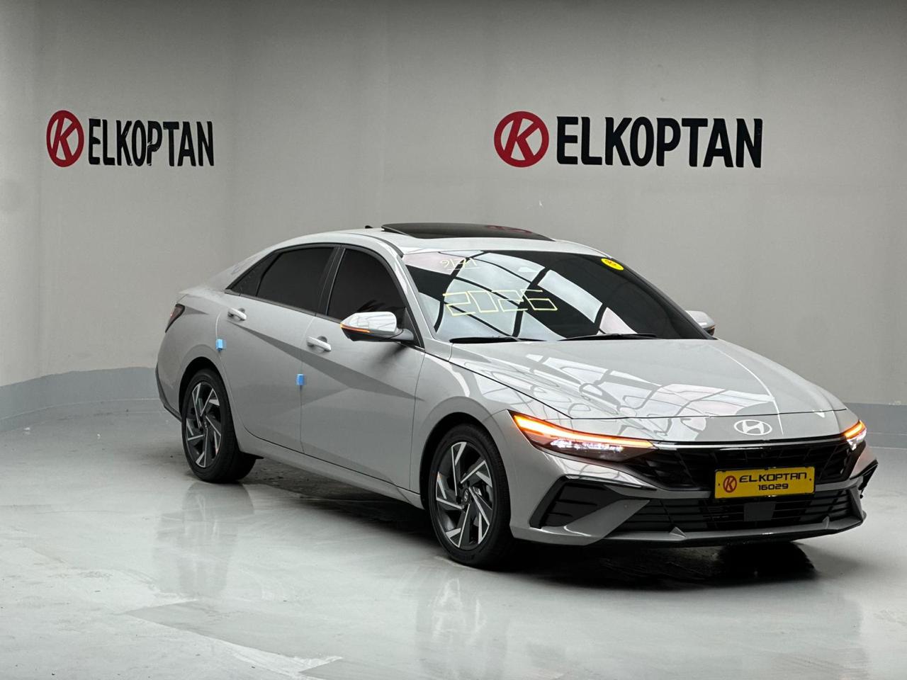 Hyundai - Avante CN7