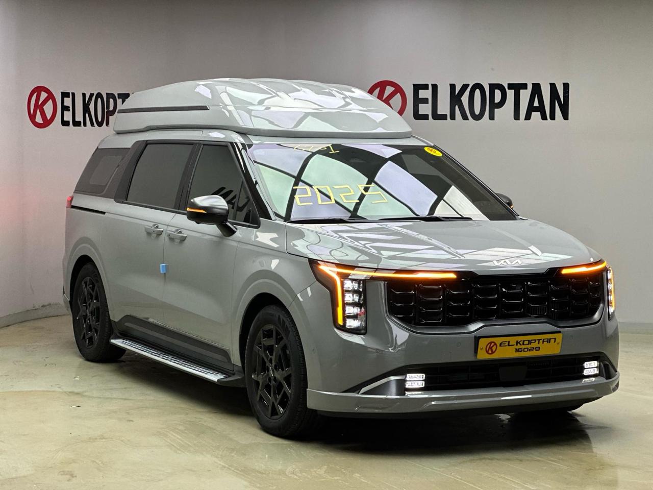 Kia - Carnival Hyp Limousine