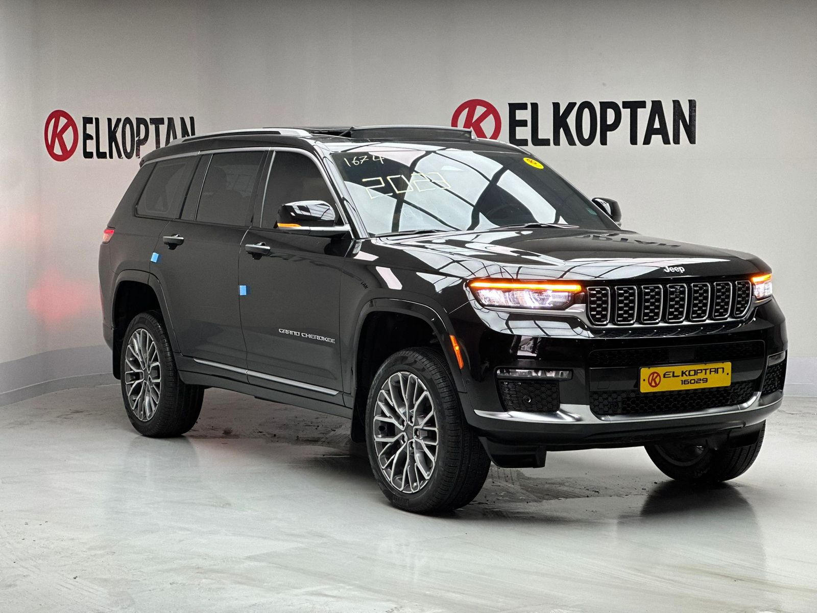 Jeep - Grand Cherokee